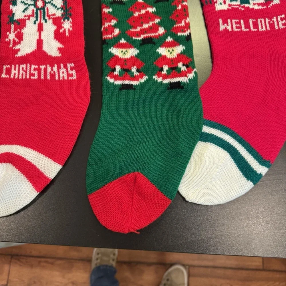 Lot Of 3 Vintage Knit Christmas Stockings Red Green Santa Tree Snowmen Santa‎